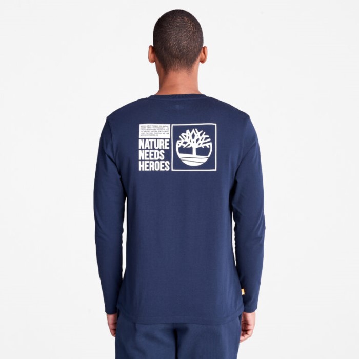 Mænd Naturen Har Brug For Helte Langærmet Grafisk T-shirt Mørk Safir Timberland